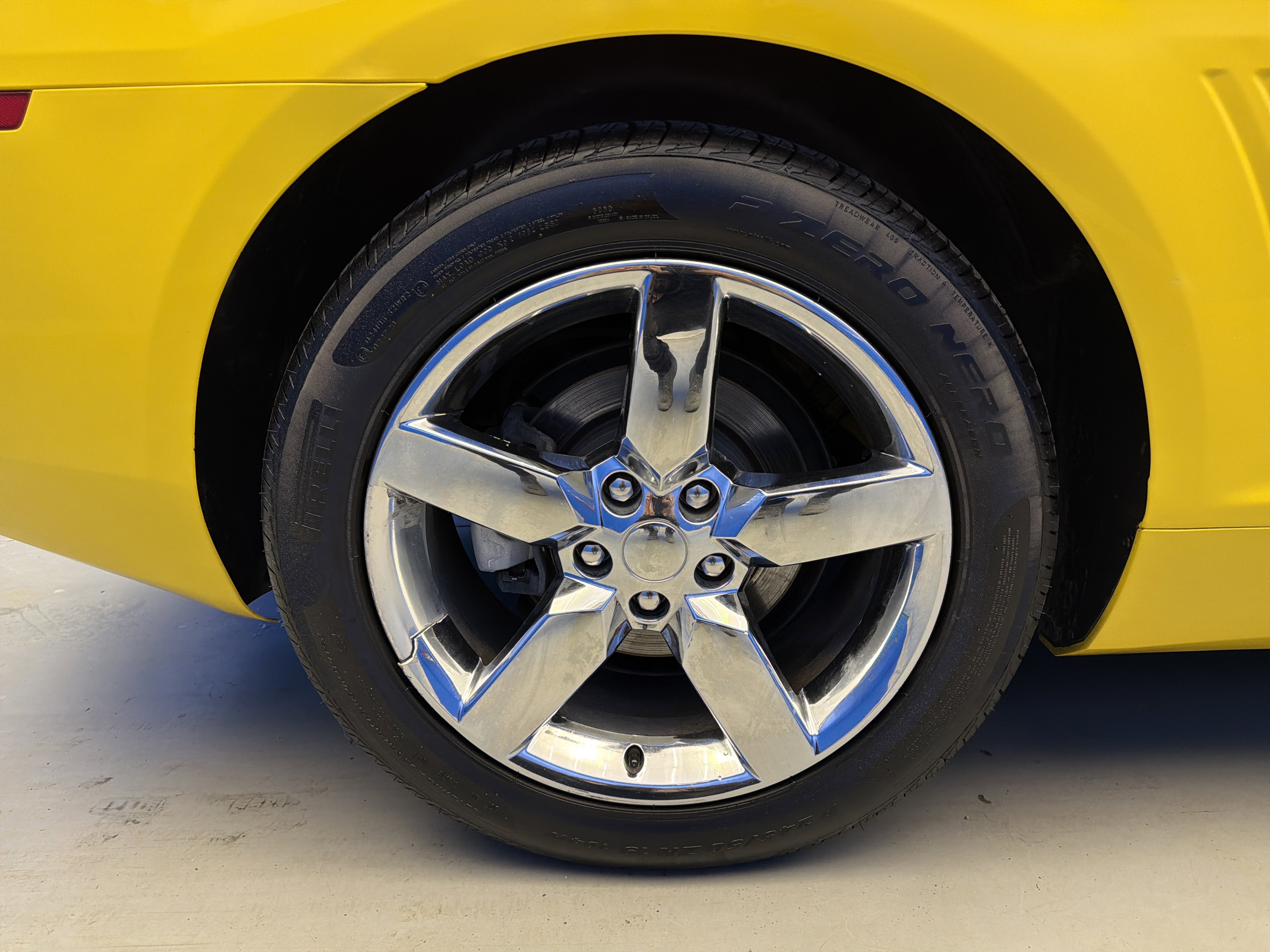 Used 2013 Chevrolet Camaro LT image 9