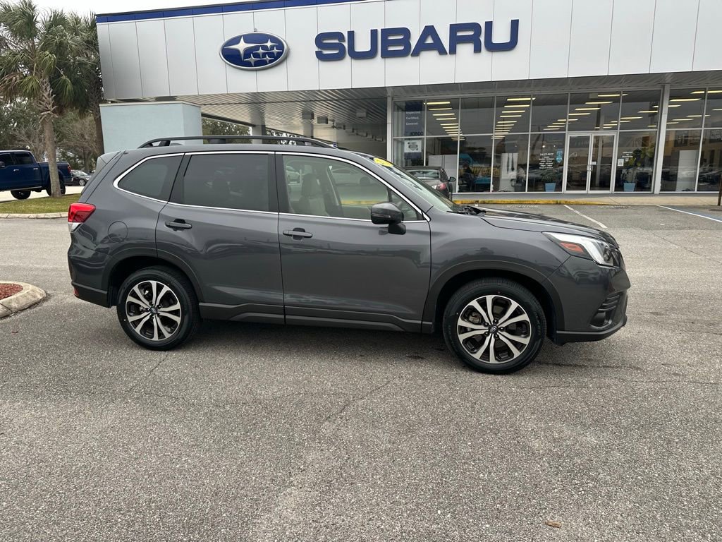 Used 2023 Subaru Forester Limited image 2