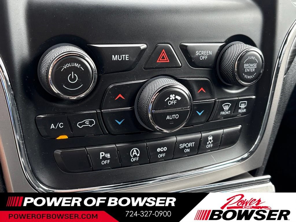Used 2021 Jeep Grand Cherokee Laredo AWD/4WD image 15