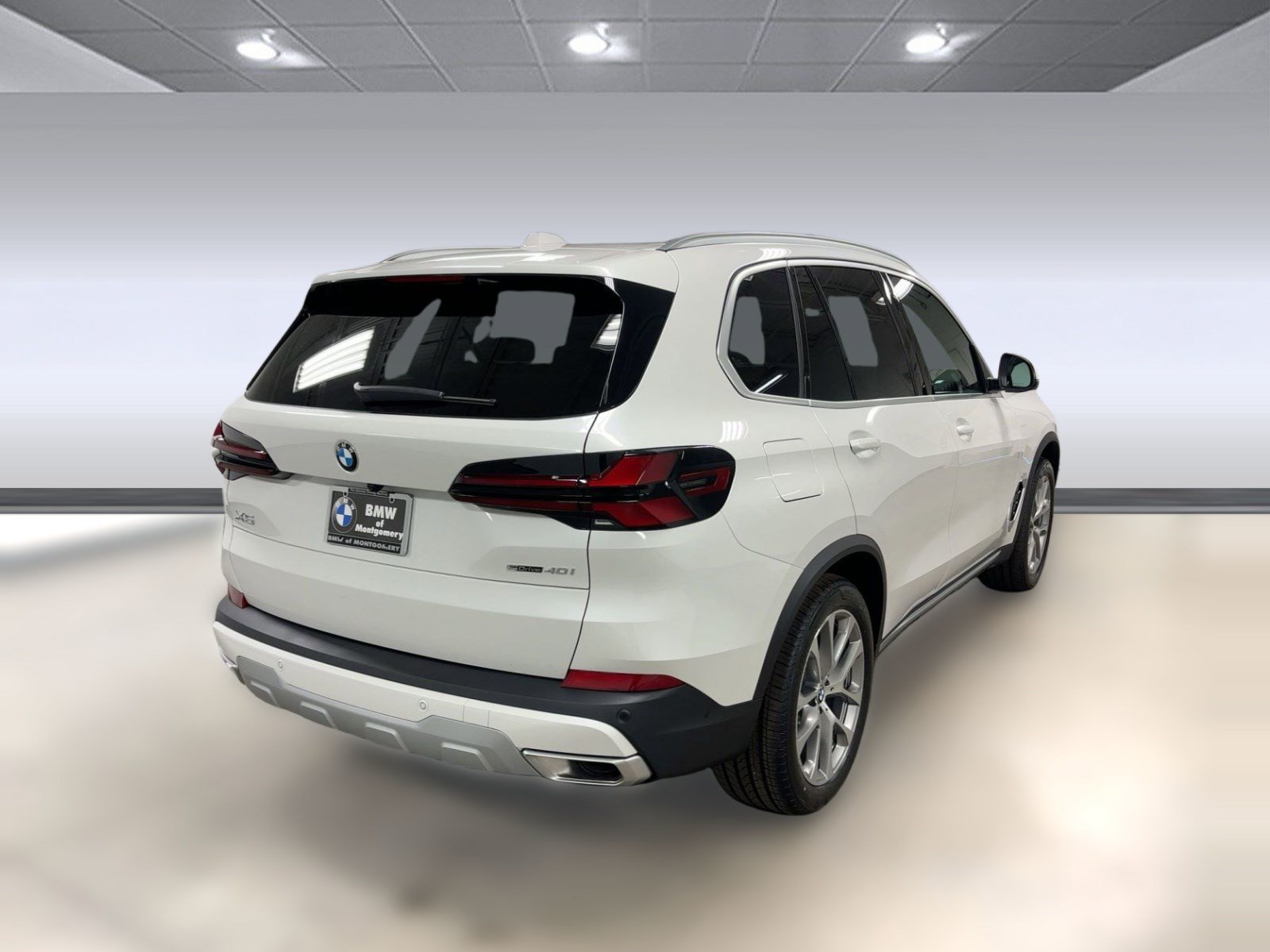 New 2026 BMW X5 sDrive40i w/ Premium Package RWD image 9