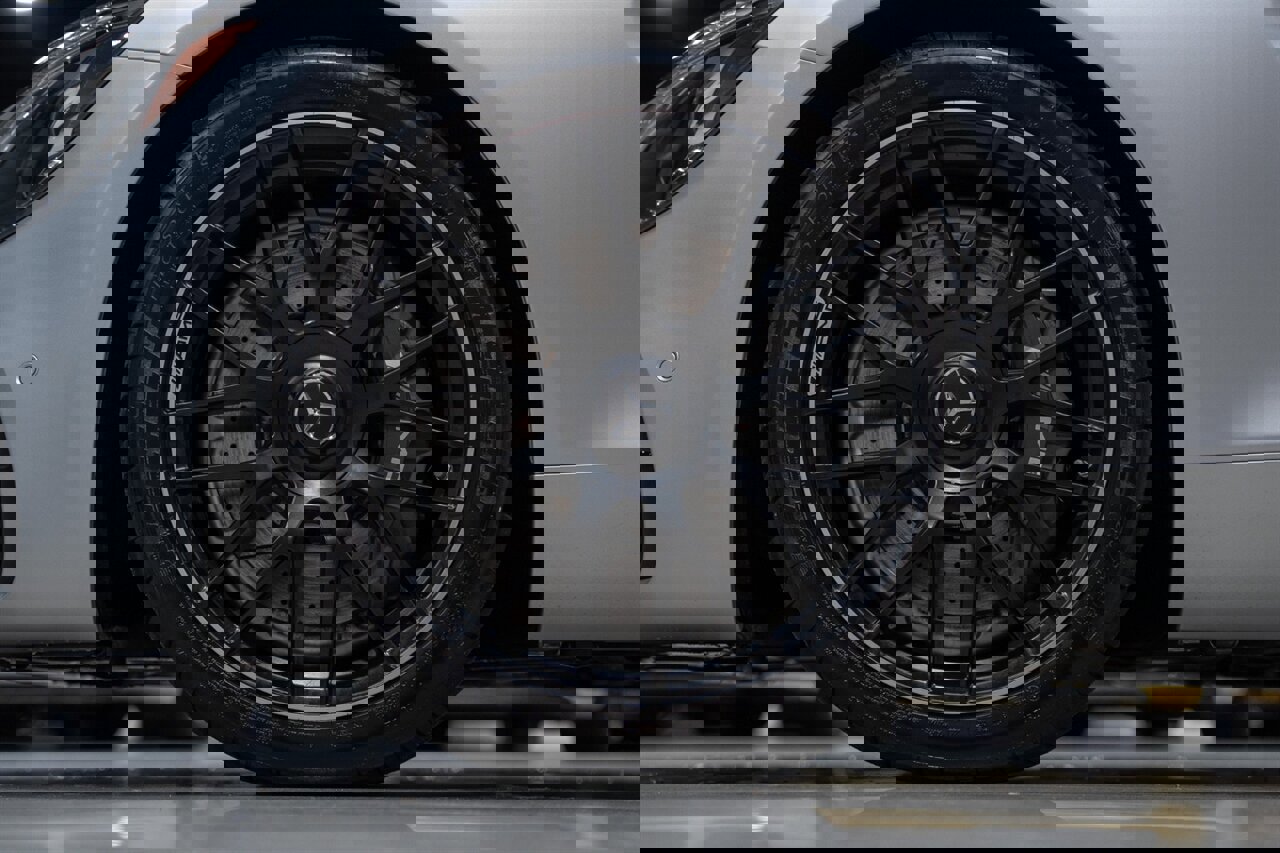 Used 2019 Mercedes-Benz AMG GT Roadster image 43