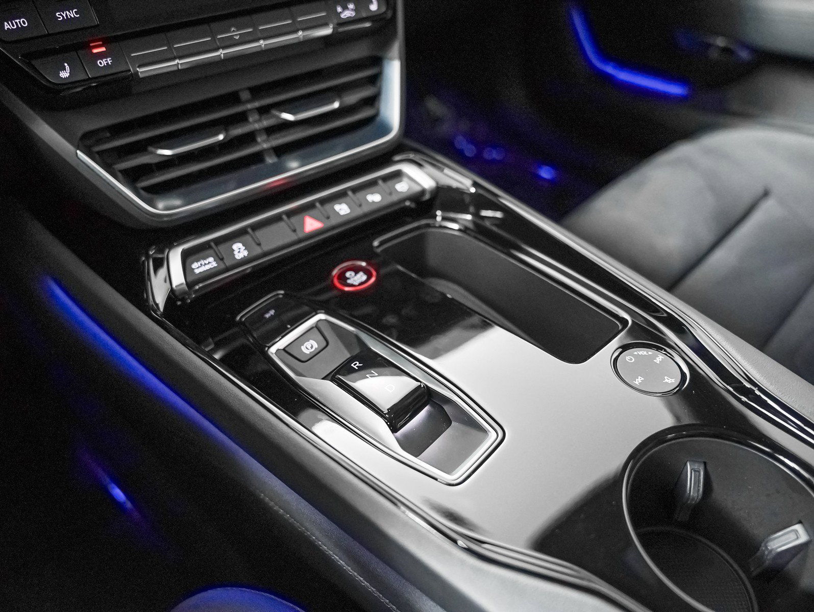 Certified 2024 Audi e-tron GT Prestige AWD/4WD image 17