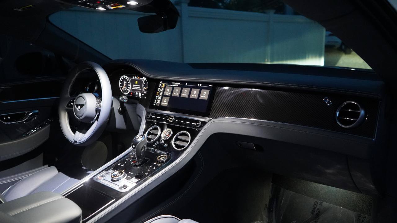 Used 2024 Bentley Continental GT V8 AWD/4WD image 59