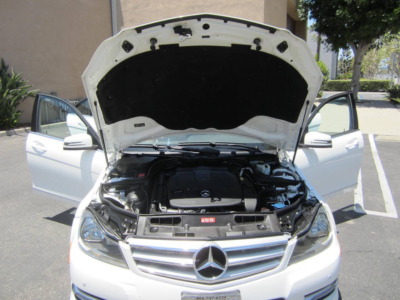 Used 2013 Mercedes-Benz C 300 4MATIC Sedan image 13
