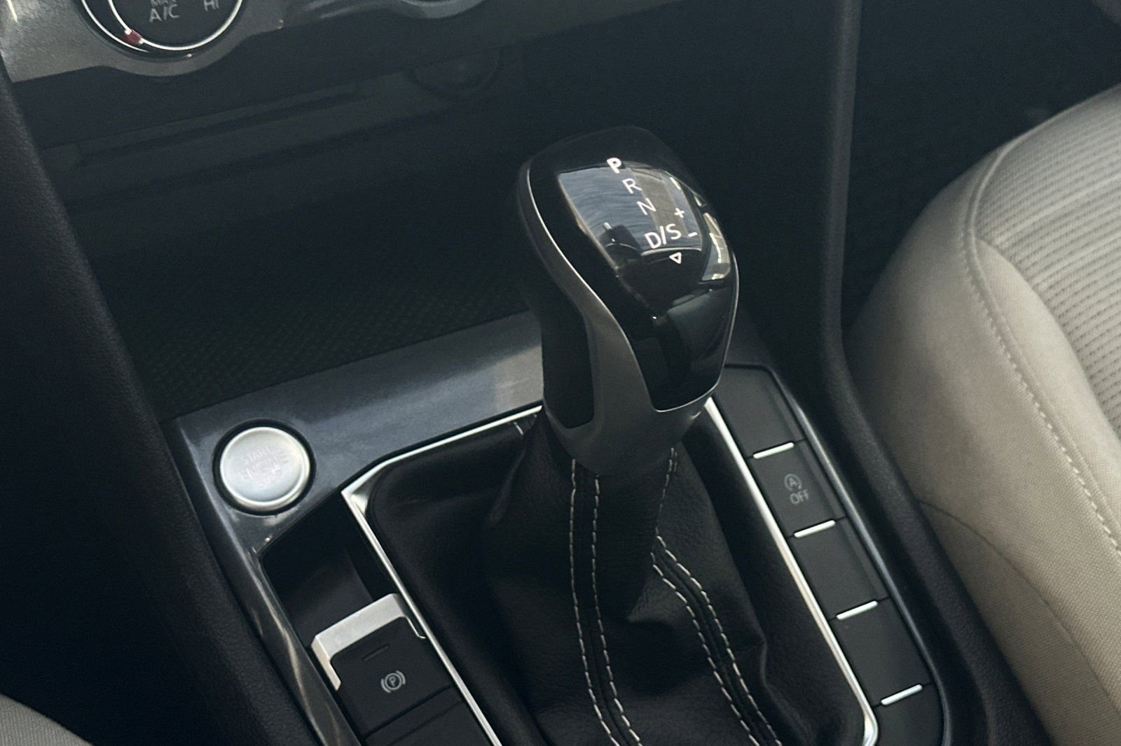 Certified 2023 Volkswagen Tiguan S image 22