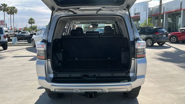 Used 2022 Toyota 4Runner TRD Off-Road Premium w/ Moonroof Package AWD/4WD image 25