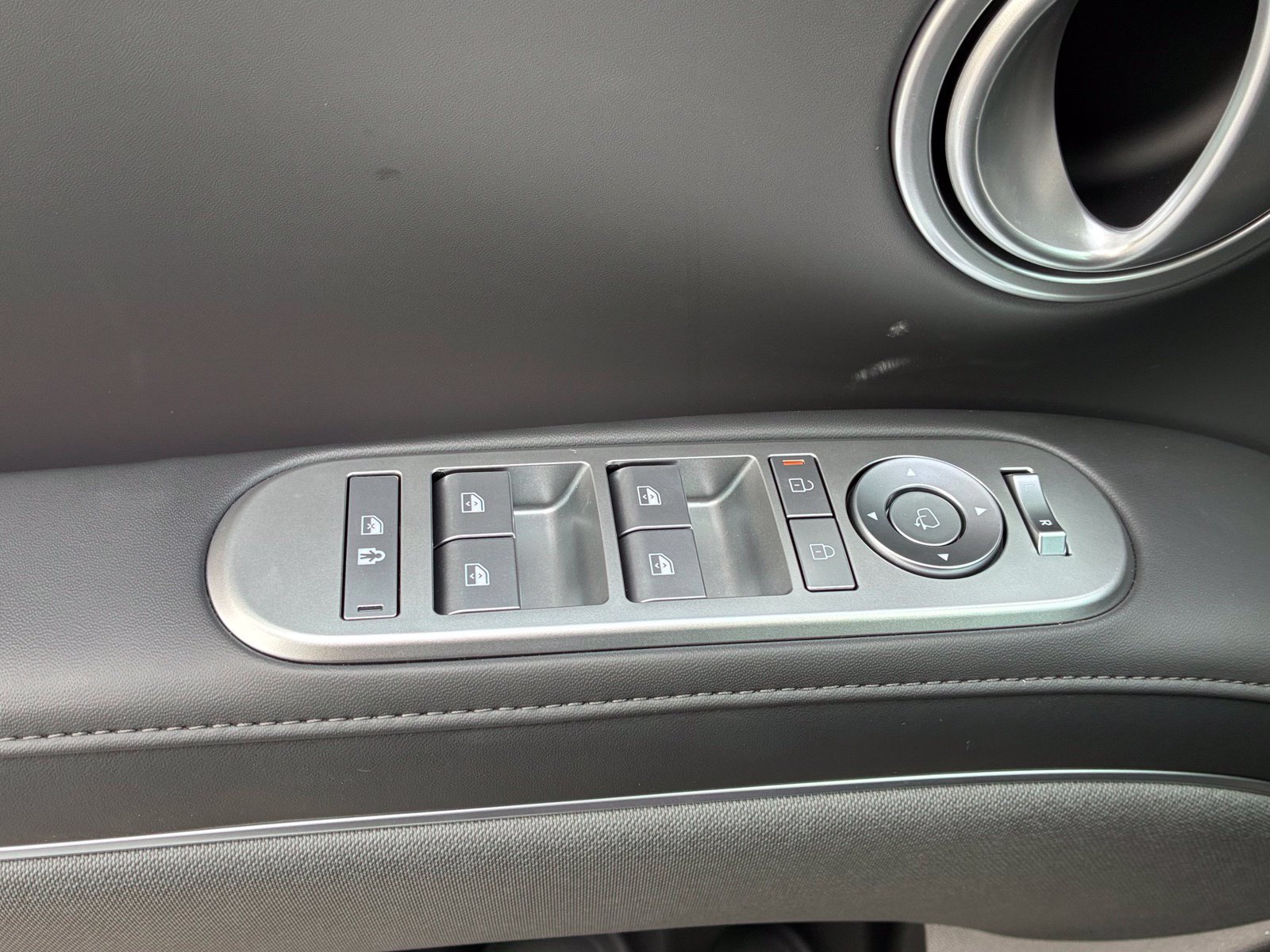 New 2026 Hyundai Palisade Calligraphy FWD image 11