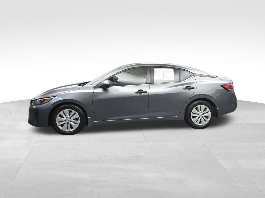 Used 2024 Nissan Sentra S FWD image 2