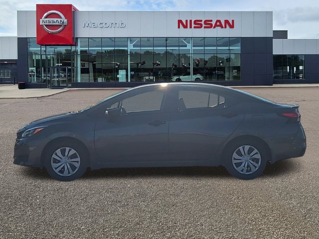 New 2025 Nissan Versa S w/ Trunk Package FWD image 4