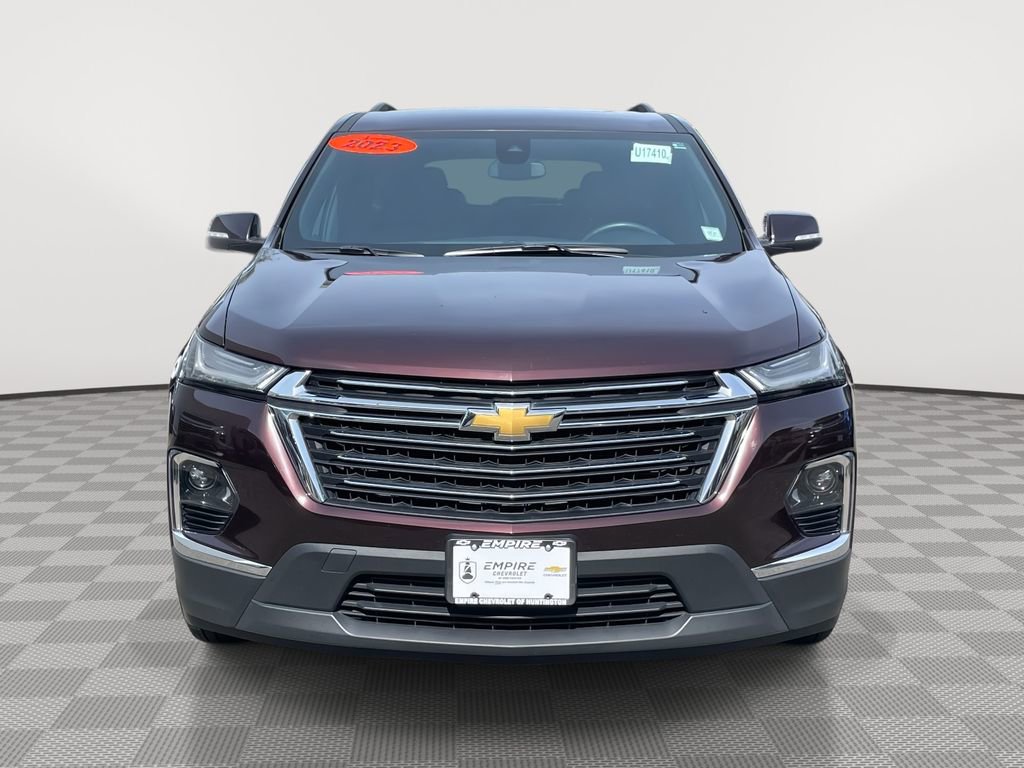 Used 2023 Chevrolet Traverse LT AWD/4WD image 2