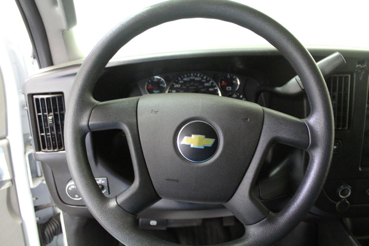 Used 2020 Chevrolet Express 2500 RWD image 9