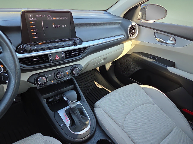 Used 2023 Kia Forte LXS w/ LXS Technology Package FWD image 14