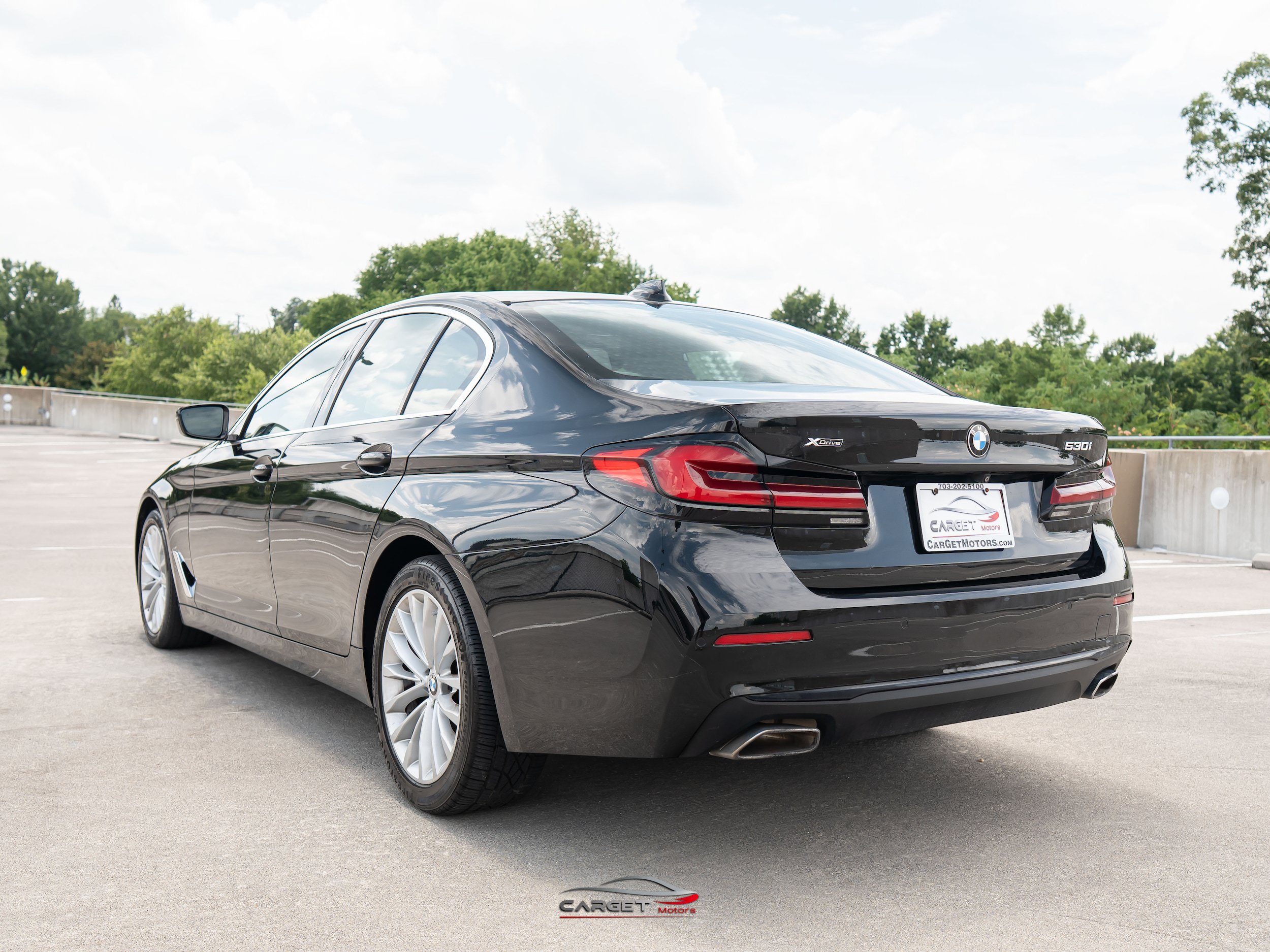 Used 2021 BMW 530i xDrive w/ Convenience Package AWD/4WD image 5