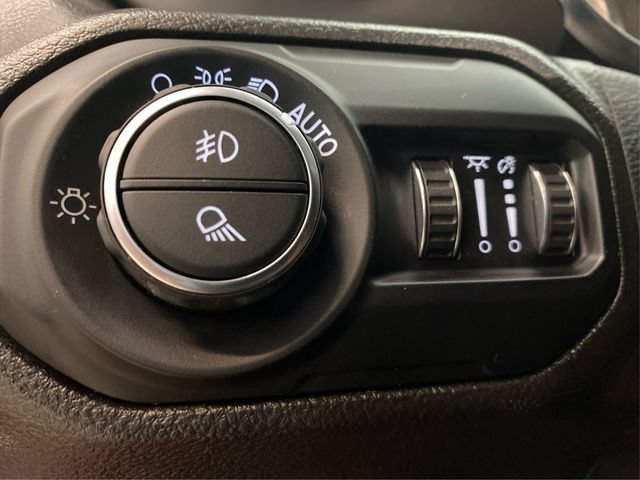 Used 2022 Jeep Gladiator Sport AWD/4WD image 24