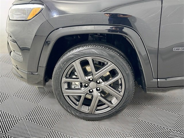 Used 2024 Jeep Compass Limited w/ High Altitude Package image 28