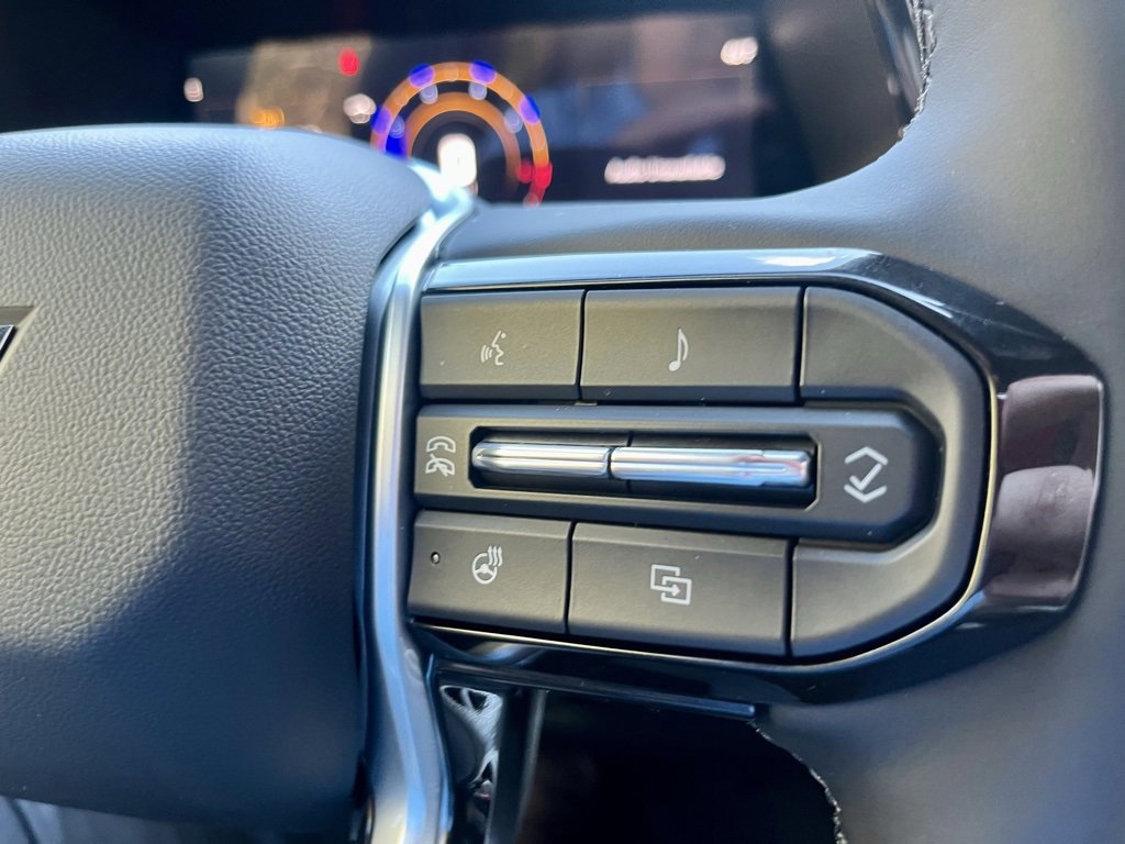 New 2026 Chevrolet Colorado ZR2 w/ Technology Package image 16