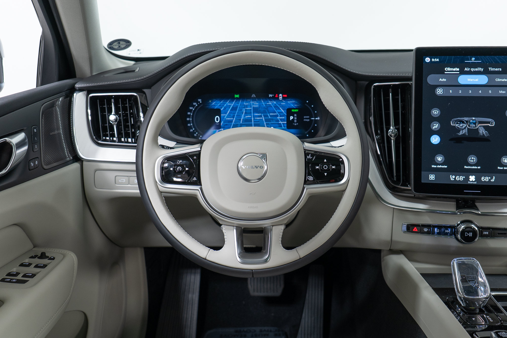 New 2026 Volvo XC60 T8 Ultra w/ Climate Package AWD/4WD image 17