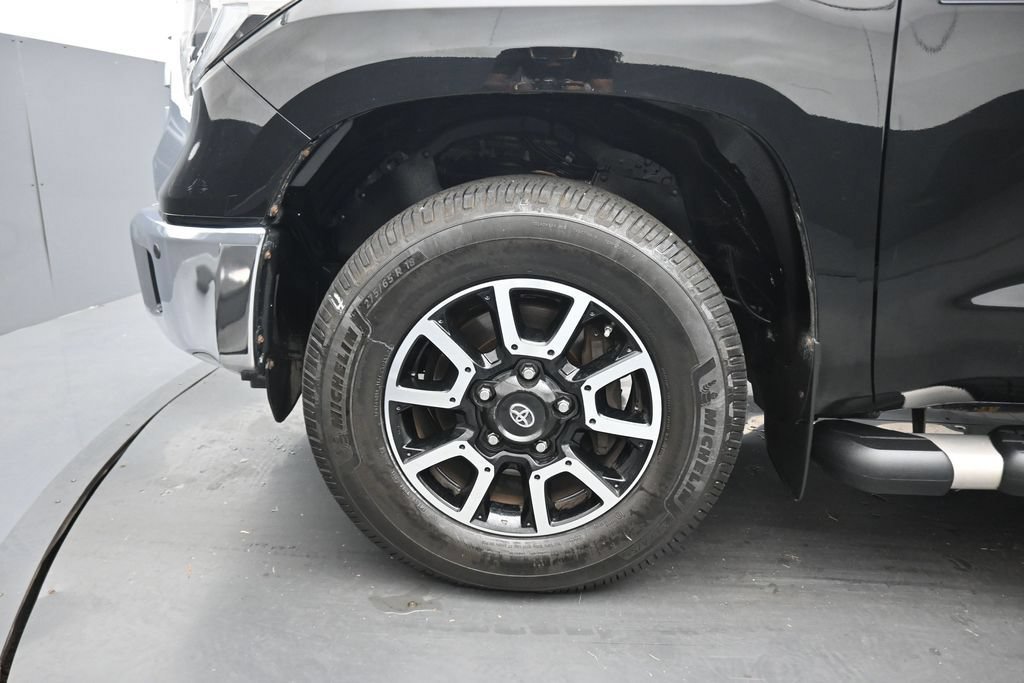 Used 2018 Toyota Tundra Limited w/ Limited Premium Package AWD/4WD image 56
