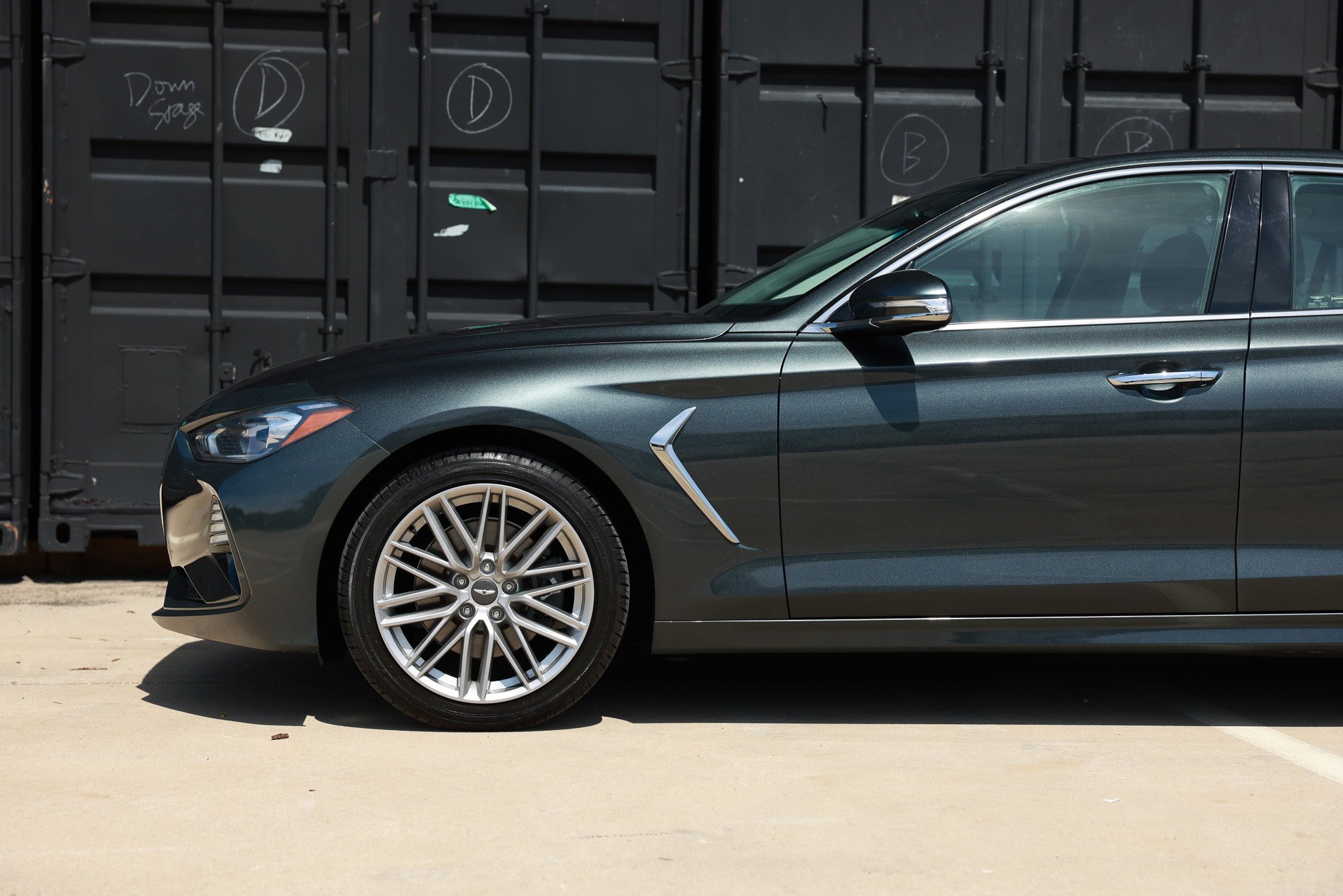 Used 2020 Genesis G70 2.0T RWD image 29