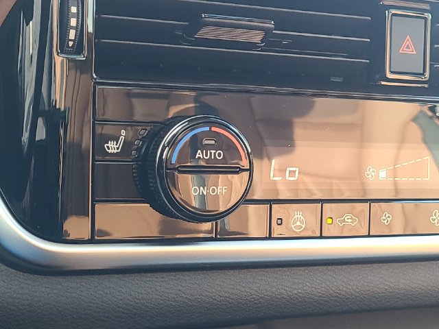 New 2026 Nissan Rogue Platinum AWD/4WD image 21