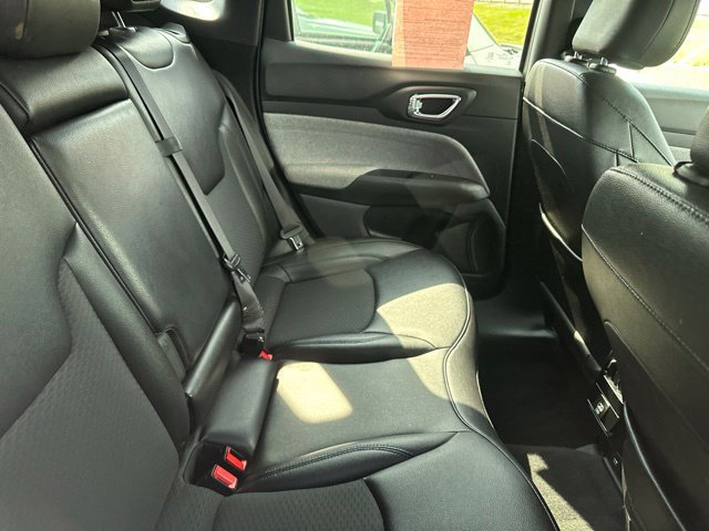 Used 2024 Jeep Compass Latitude AWD/4WD image 23