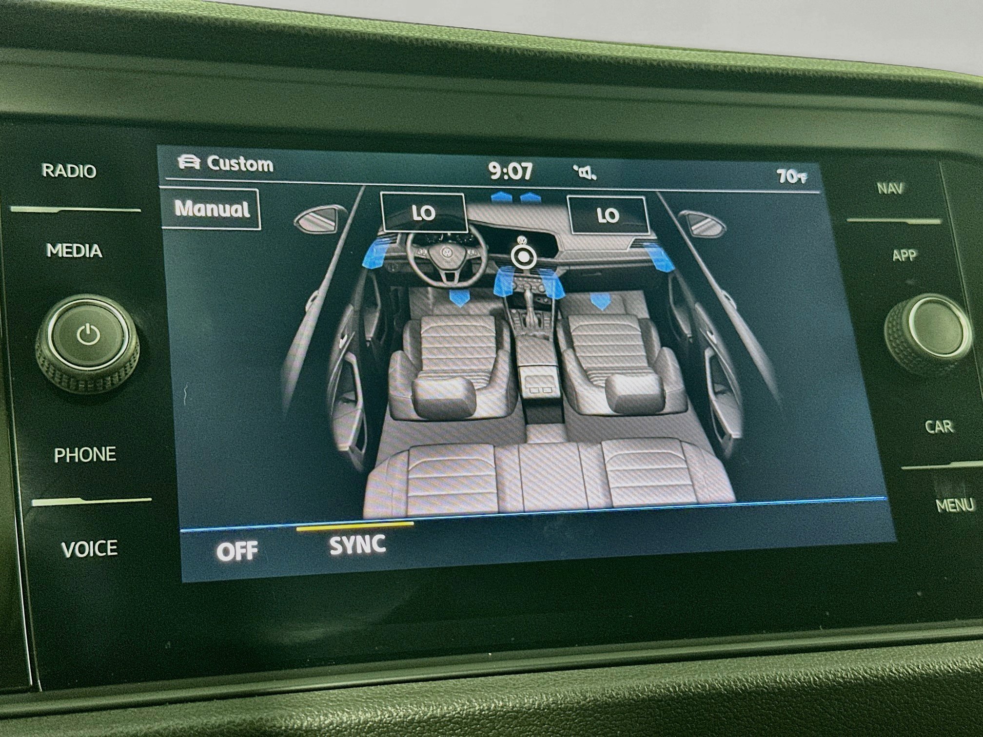 Used 2019 Volkswagen Jetta SEL Premium FWD image 16