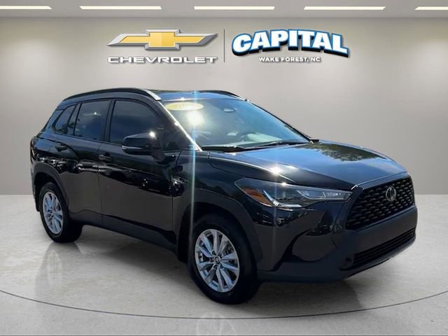 Used 2024 Toyota Corolla Cross LE FWD image 7