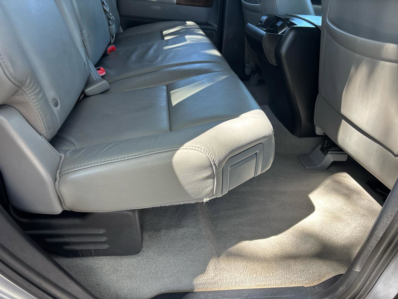 Used 2010 Toyota Tundra Limited AWD/4WD image 25