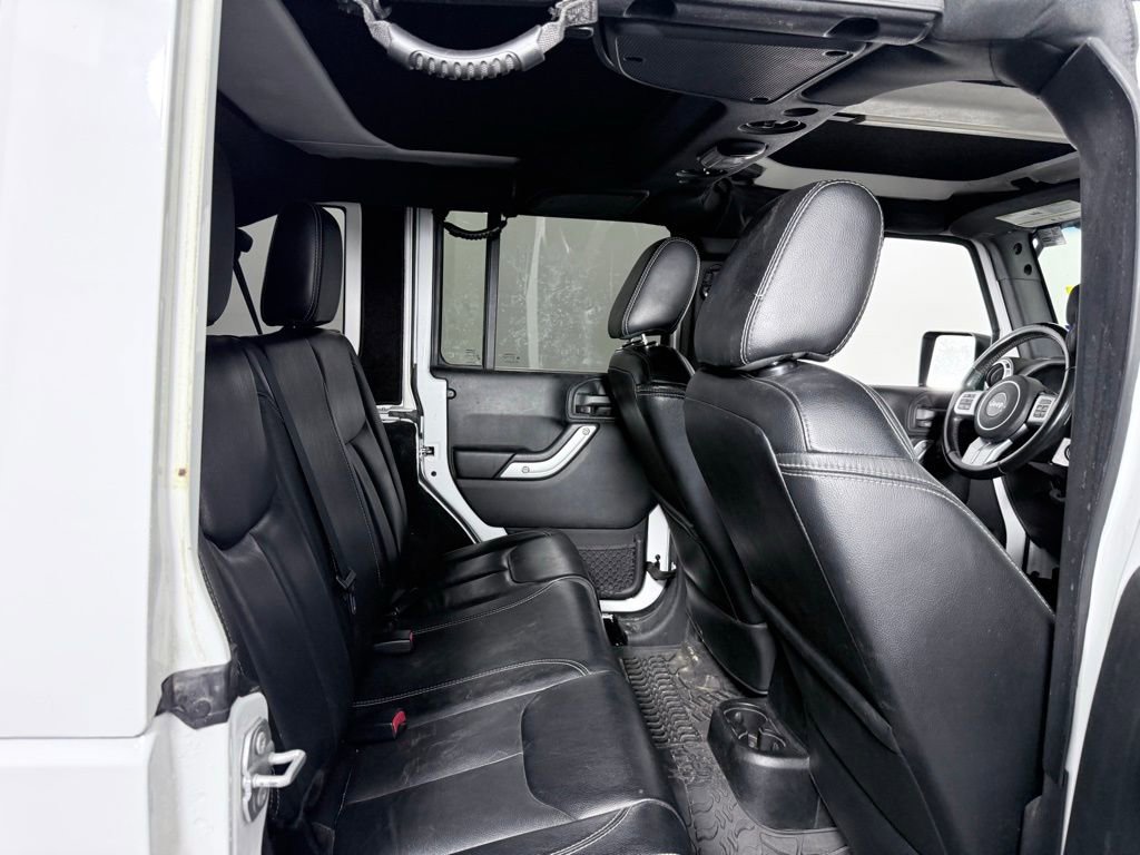 Used 2016 Jeep Wrangler Unlimited Rubicon image 22