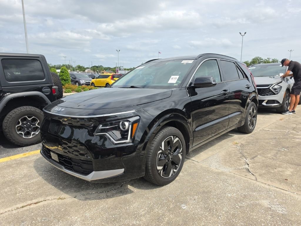 Used 2023 Kia Niro Wind FWD image 7