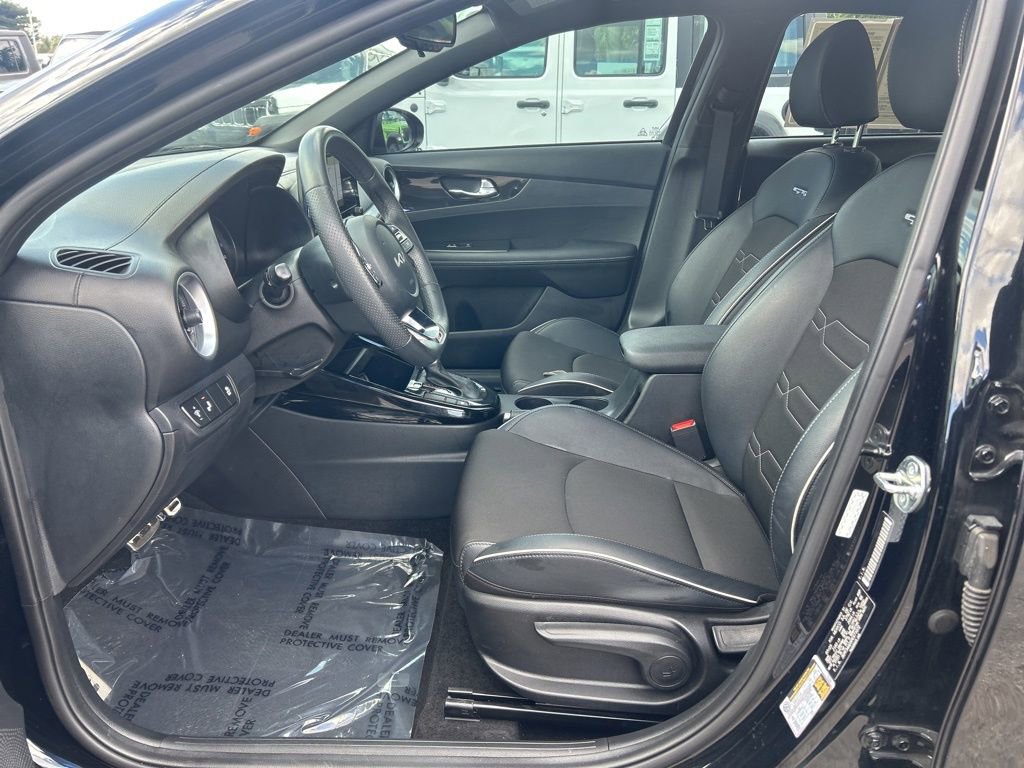 Used 2023 Kia Forte GT-Line image 9