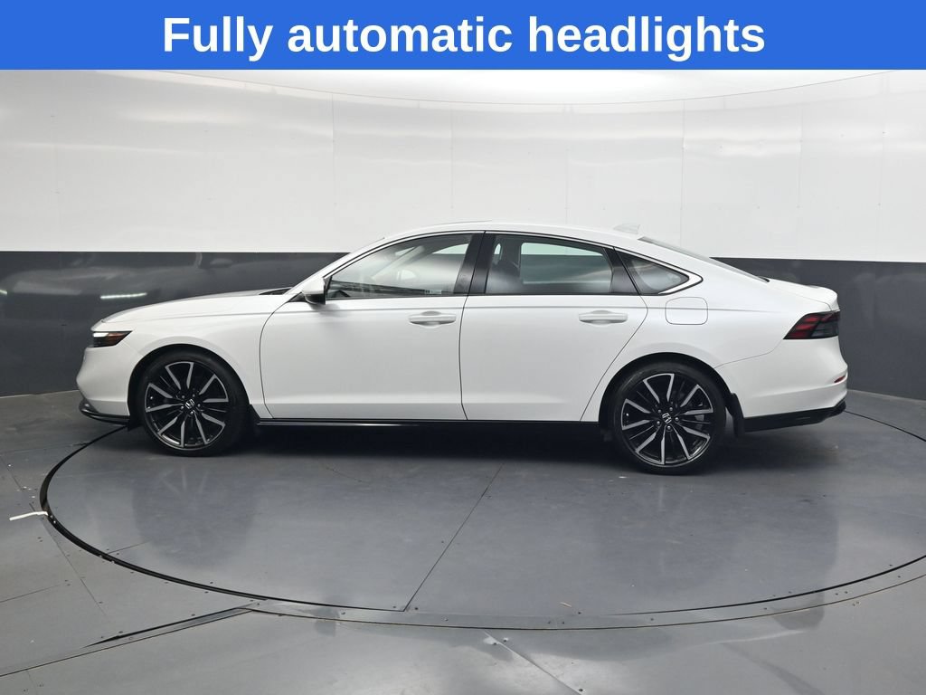 Used 2023 Honda Accord Touring image 7