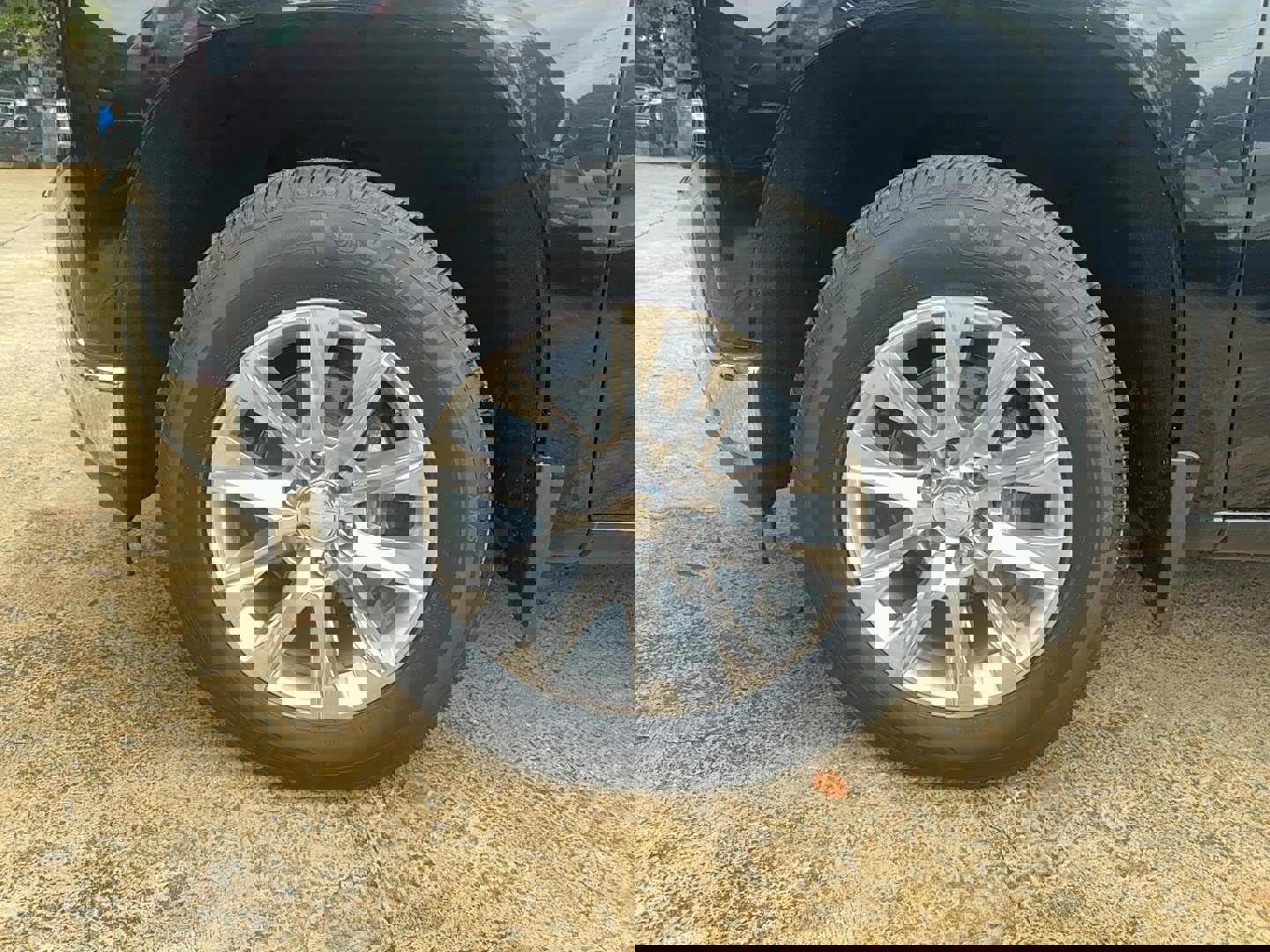 Used 2022 Chevrolet Silverado 1500 LTZ w/ Z71 Off-Road Package image 9