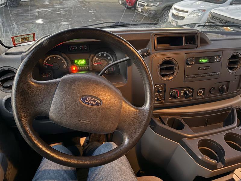 Used 2010 Ford E-250 and Econoline 250 Extended image 40
