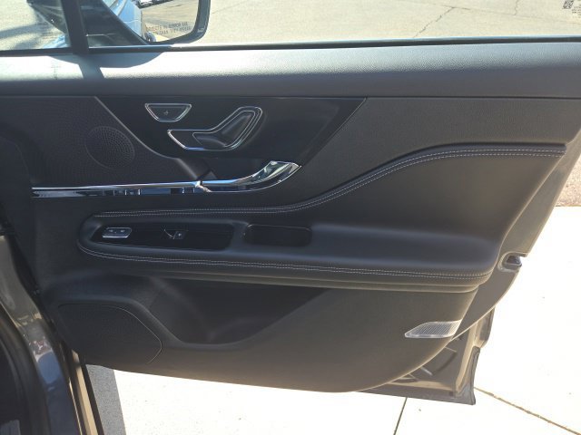 Certified 2024 Lincoln Corsair AWD w/ Equipment Group 101A image 24