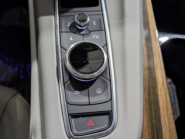 Certified 2024 Cadillac Escalade ESV Sport Platinum w/ LPO, ONYX Package image 20