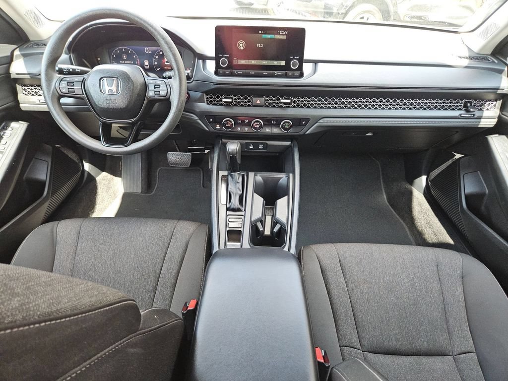 Used 2025 Honda Accord SE image 19