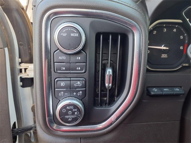 Used 2020 GMC Sierra 3500 Denali w/ Technology Package image 19