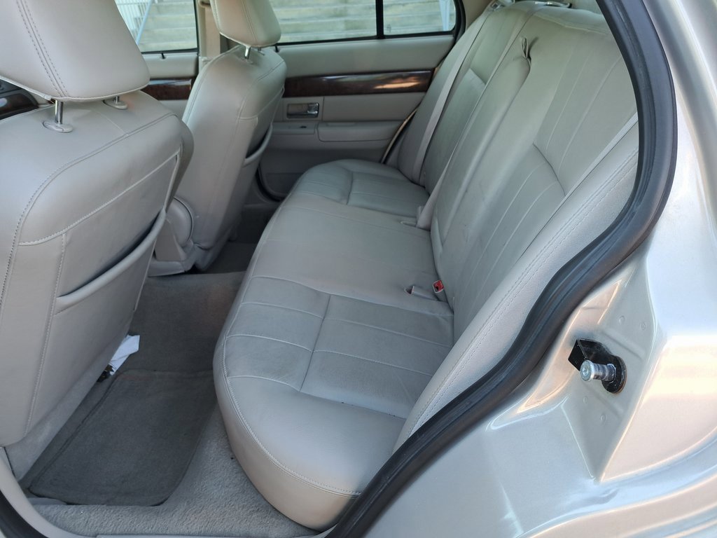 Used 2009 Mercury Grand Marquis LS image 21