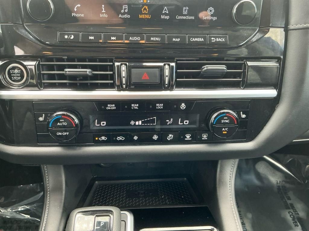 Used 2024 Nissan Pathfinder SL image 22