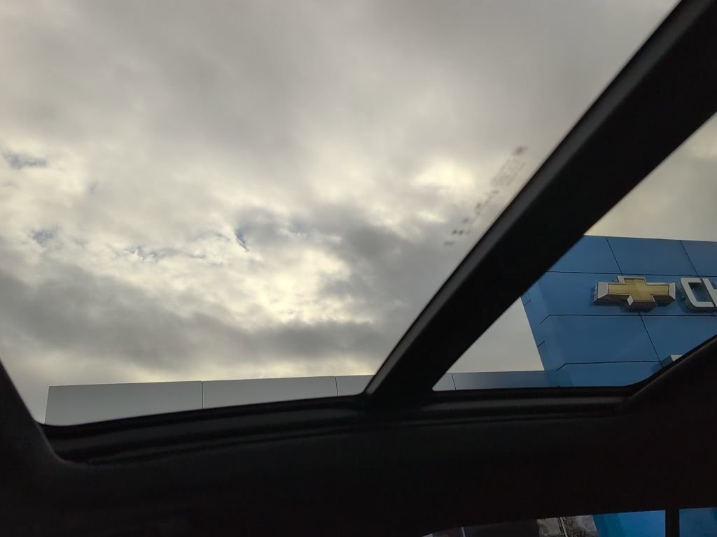 New 2026 Chevrolet Equinox EV RS image 21