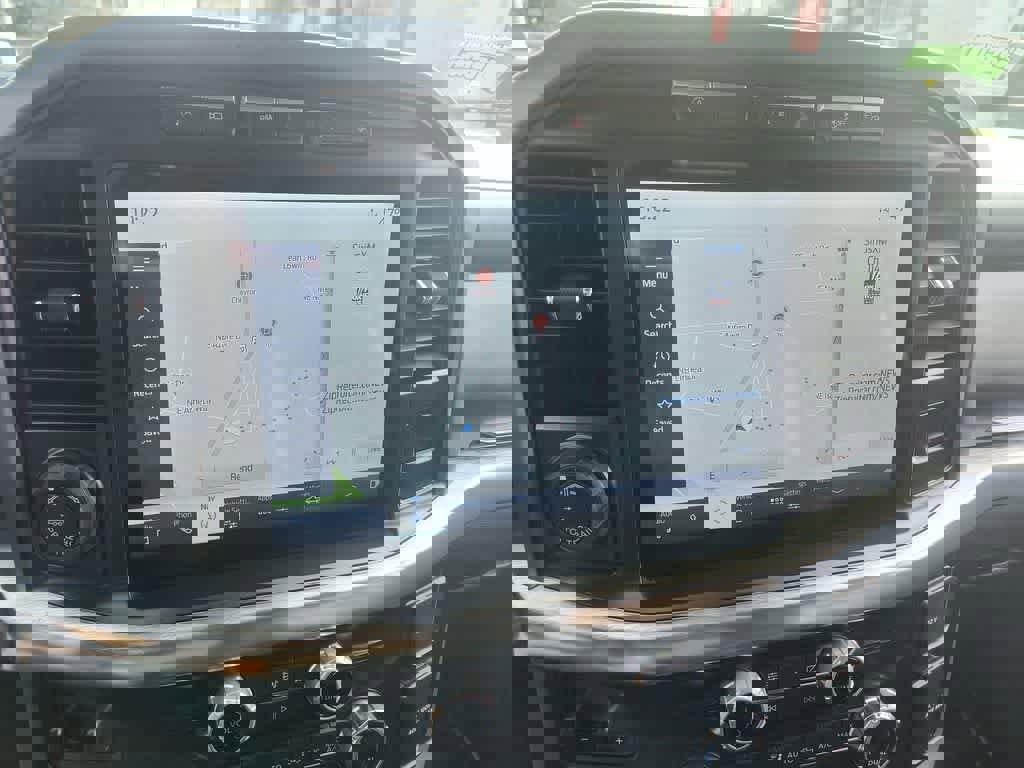 Used 2021 Ford F150 4x4 SuperCrew image 18