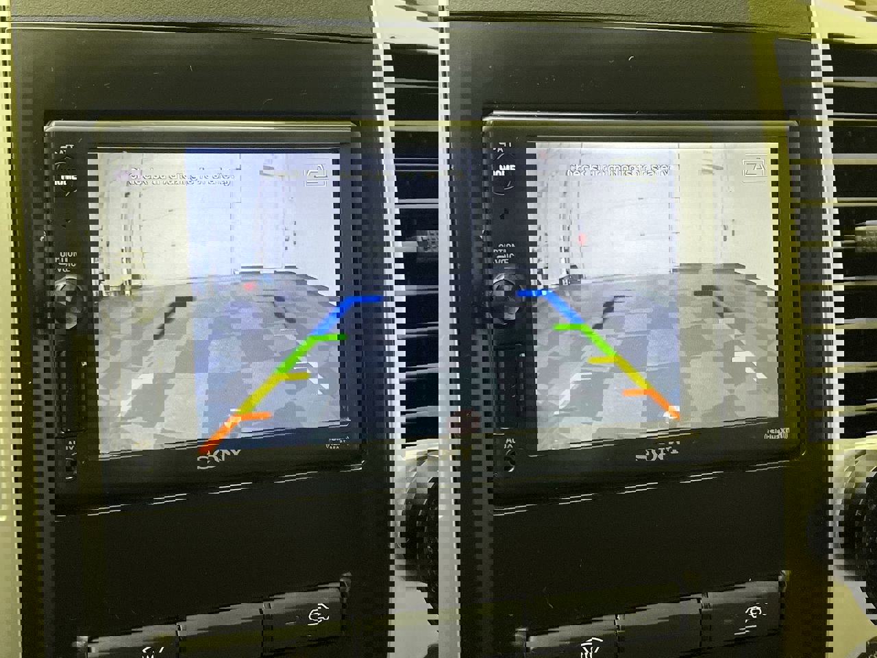 Used 2010 Nissan Frontier SE w/ SE Value Truck Pkg image 5