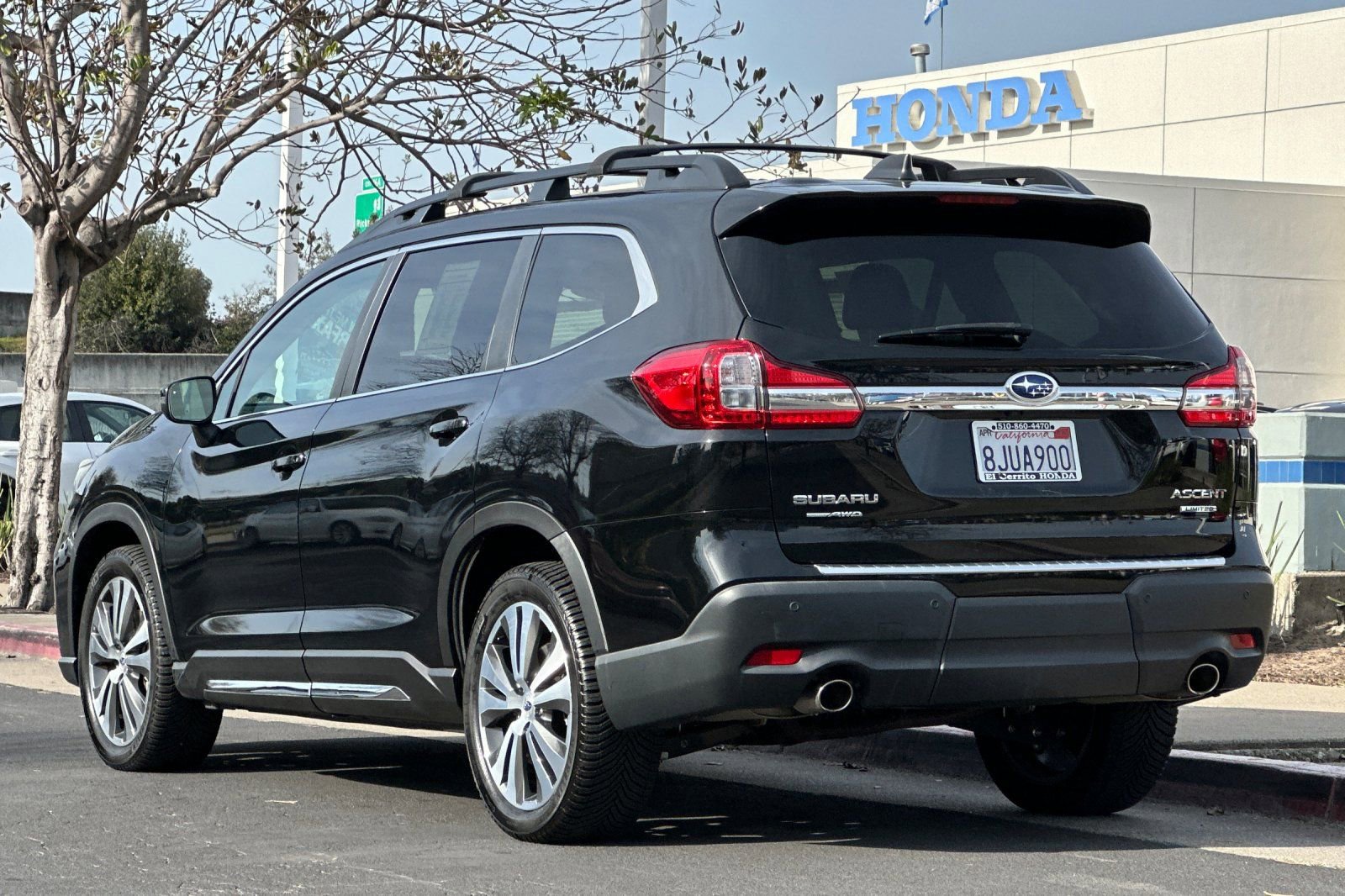 Used 2019 Subaru Ascent Limited w/ Popular Package #3 image 5