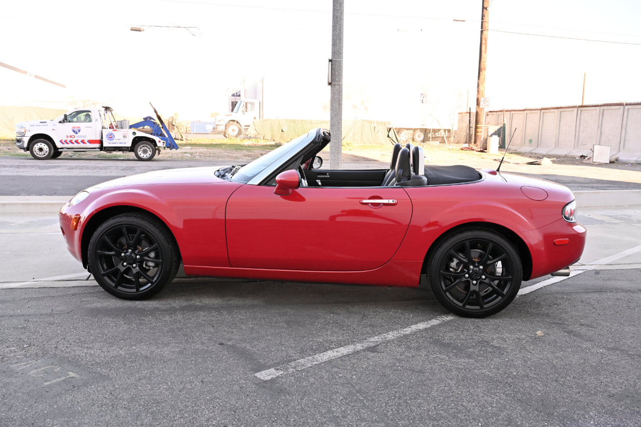 Used 2006 MAZDA MX-5 Miata 3rd Generation Limited RWD image 4