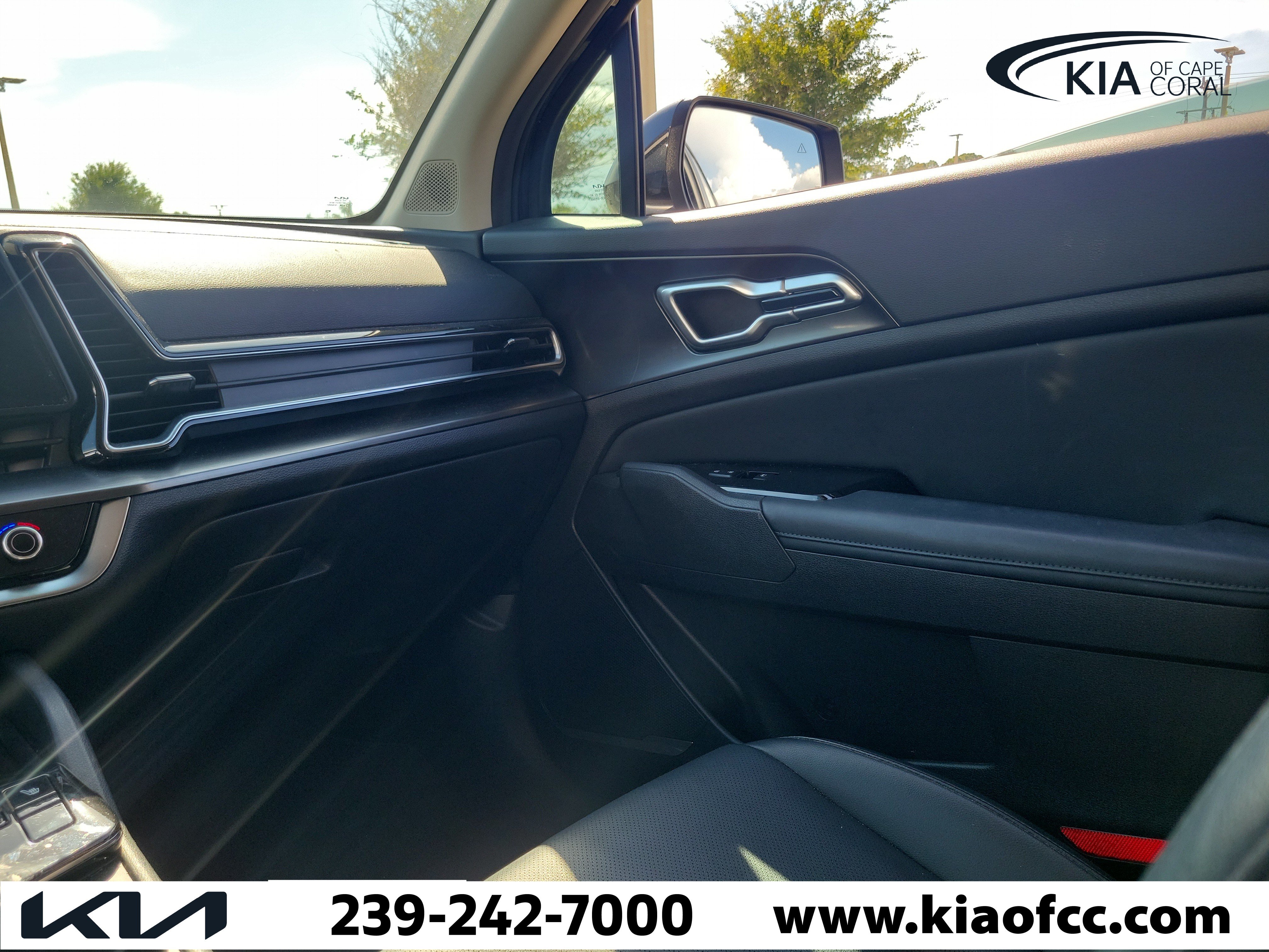 Certified 2023 Kia Sportage EX AWD/4WD image 18