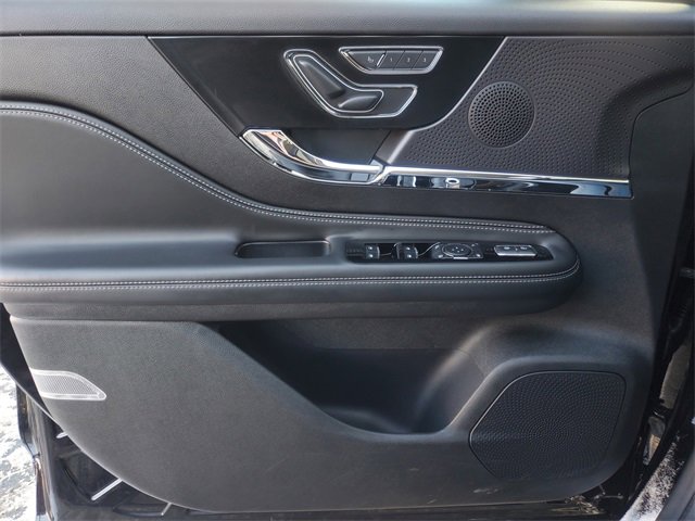 Certified 2024 Lincoln Corsair Reserve w/ Equipment Group 201A image 8