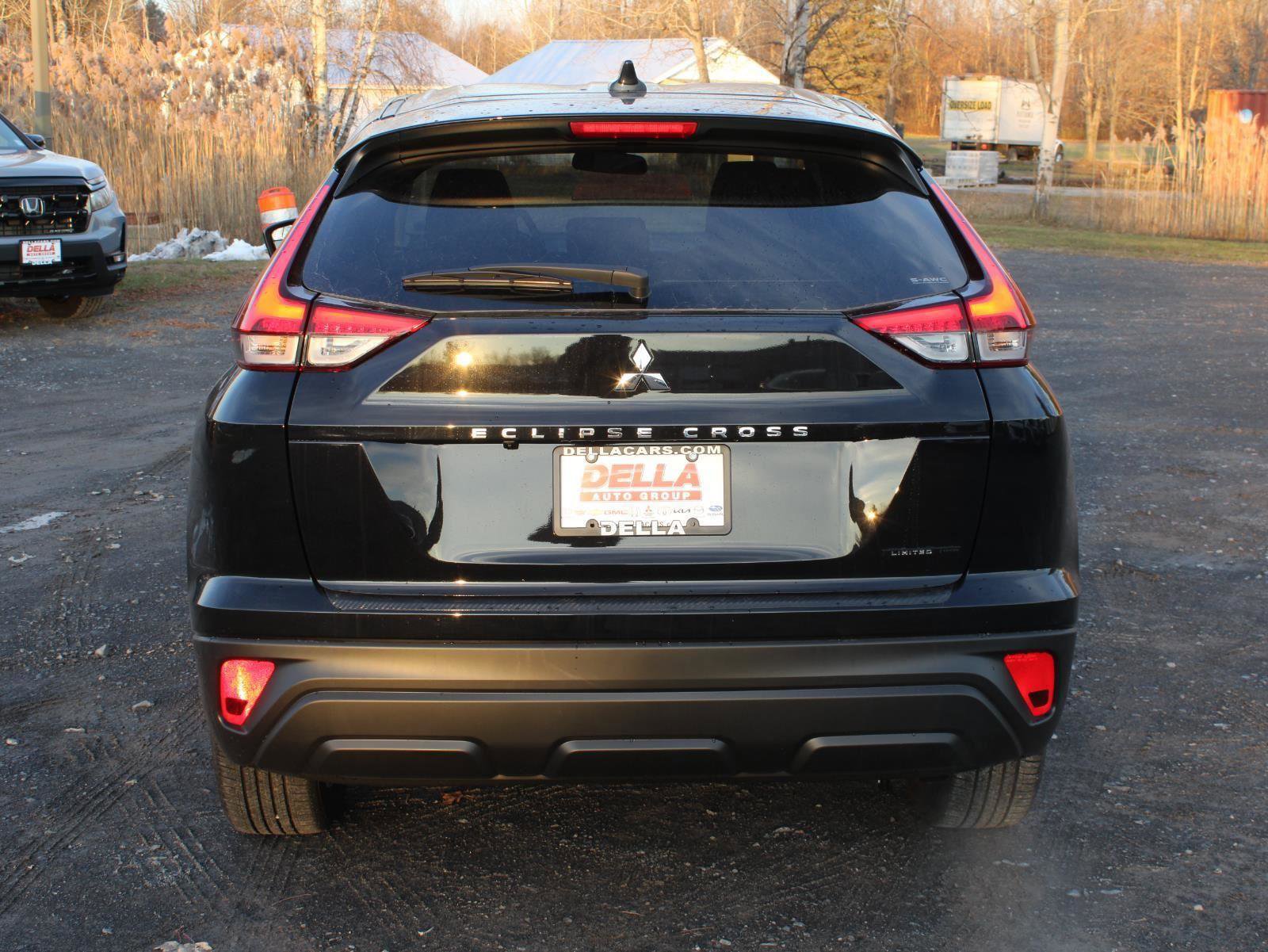 New 2026 Mitsubishi Eclipse Cross LE image 6