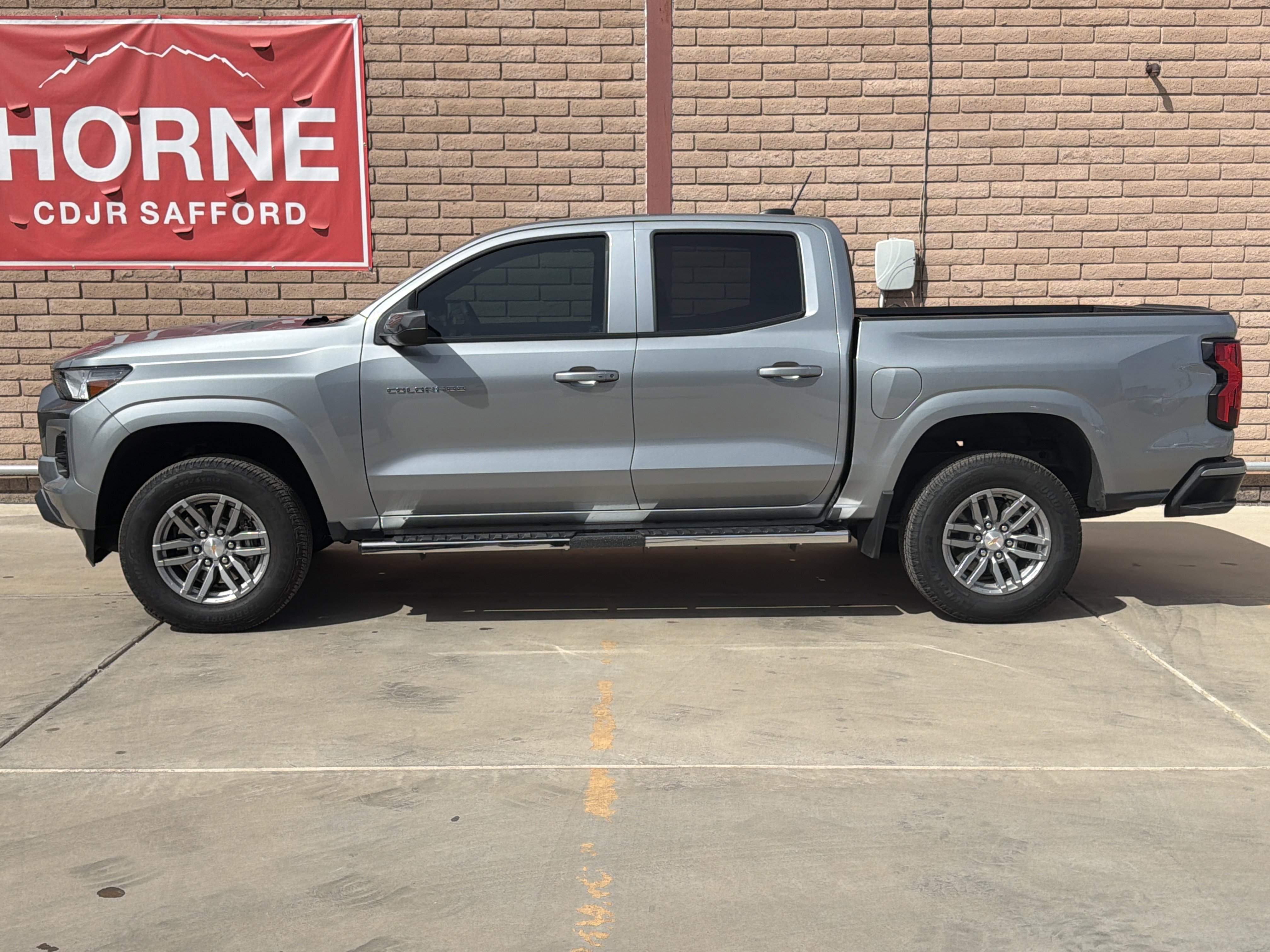 Used 2026 Chevrolet Colorado LT w/ Advanced Trailering Package image 2