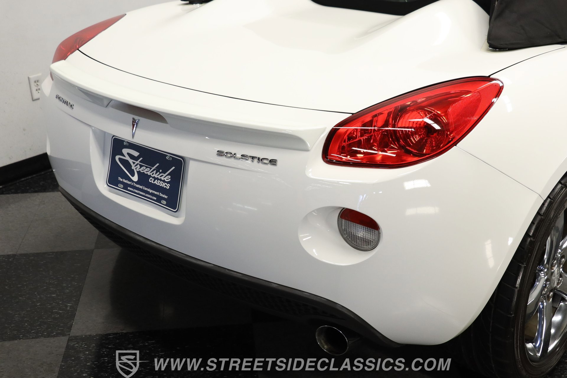 Used 2007 Pontiac Solstice Convertible w/ Premium Package image 24